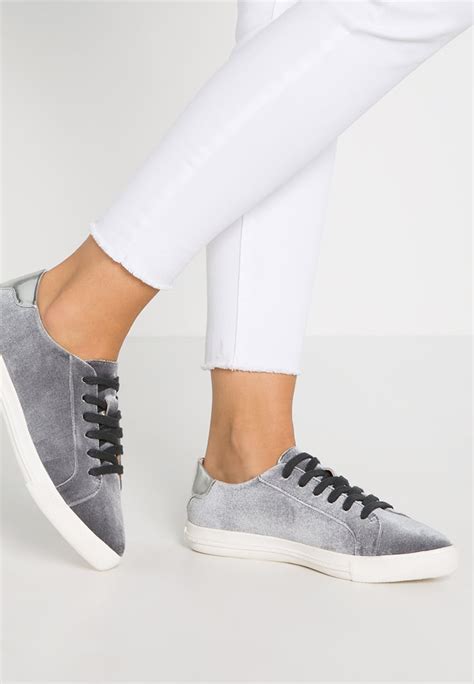 Sneakers da Donna DIOR in saldo fino al 